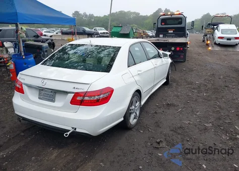 2013 Mercedes-Benz E 350 4Matic из США, поврежденный, VIN WDDHF8JB4DA727504